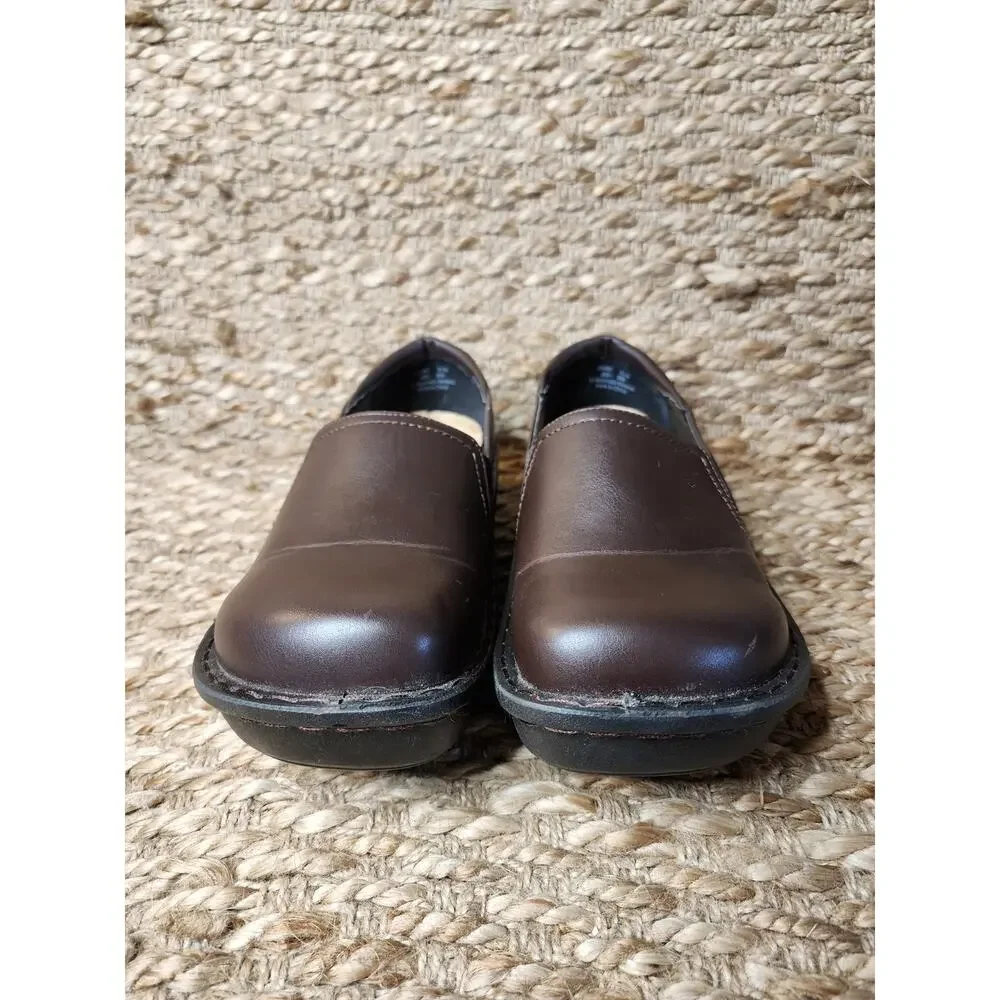 Glolily Jenny Slip On Comfort Shoes Clogs Vegan Brown Women's Size 8.5 M